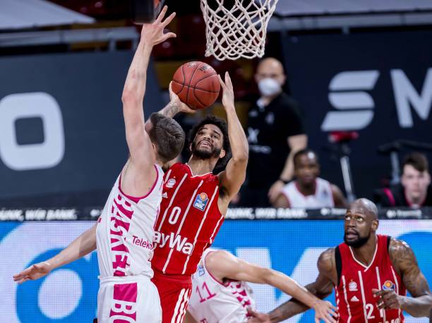 中国乒坛的 中国乒坛的