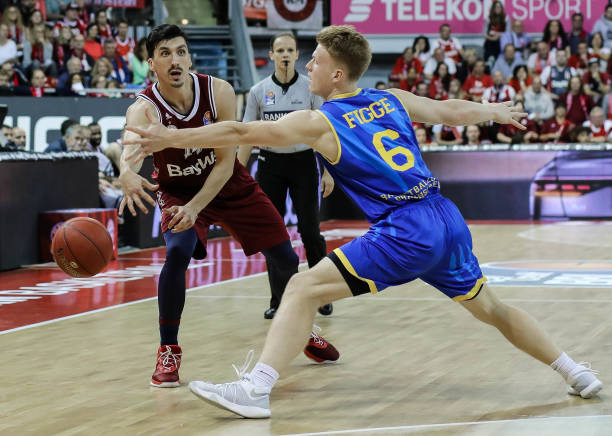 中国足球的 中国足球的