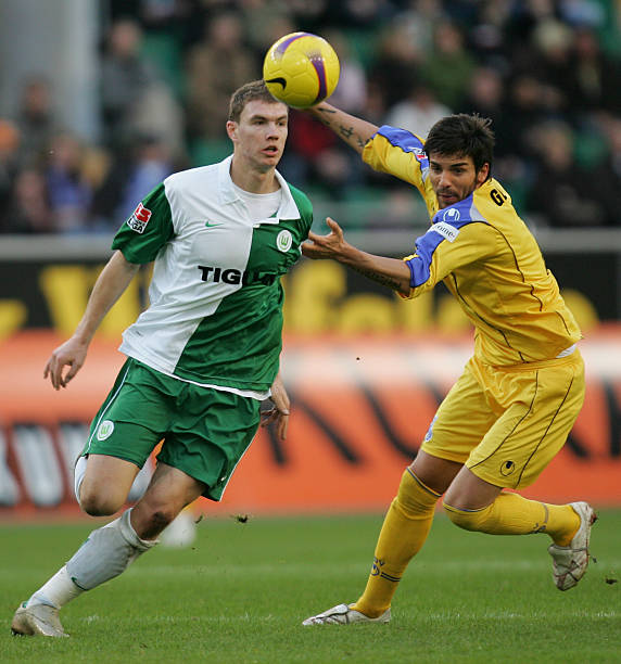 日韩两队本 日韩两队本